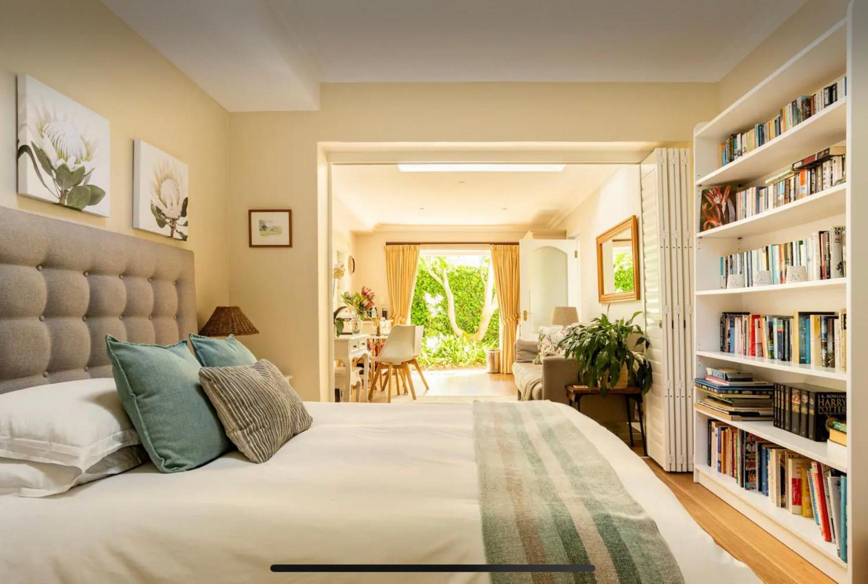 Guest Suite - Leafy Constantia Guest House เคปทาวน์ ภายนอก รูปภาพ