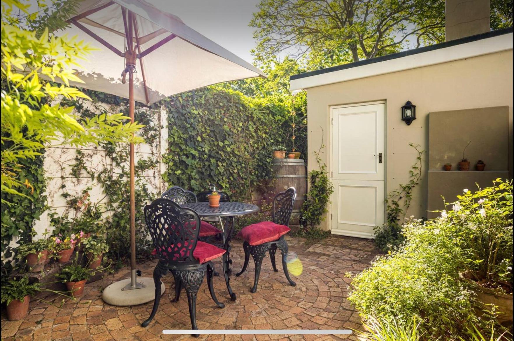 Guest Suite - Leafy Constantia Guest House เคปทาวน์ ภายนอก รูปภาพ