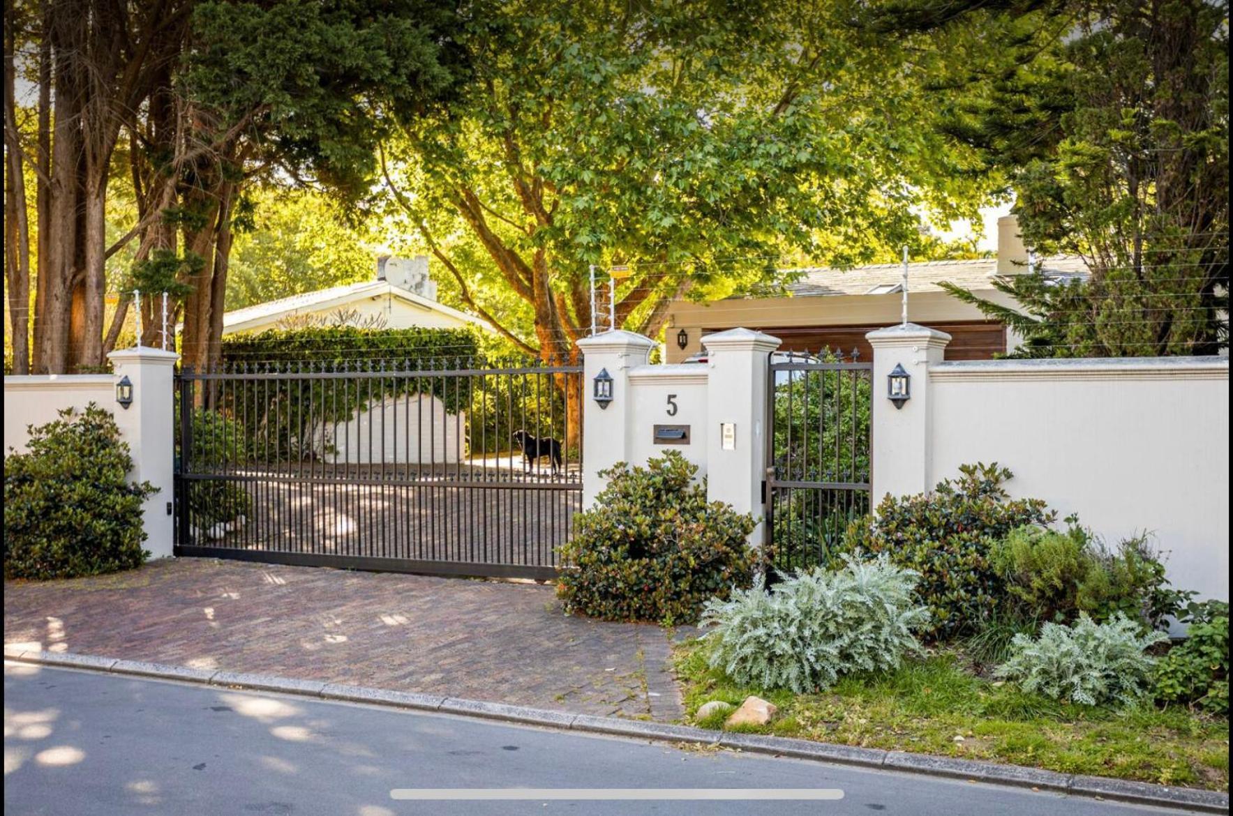 Guest Suite - Leafy Constantia Guest House เคปทาวน์ ภายนอก รูปภาพ
